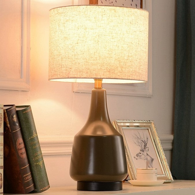 Yeusorn Vase Body Table Lamp
