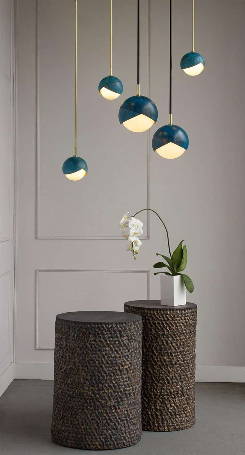 Averin Dual-Tone Globe Pendant Light