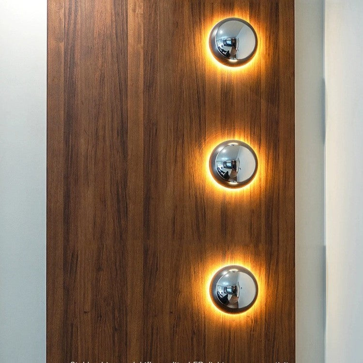 Pinatho Button Round Wall Light