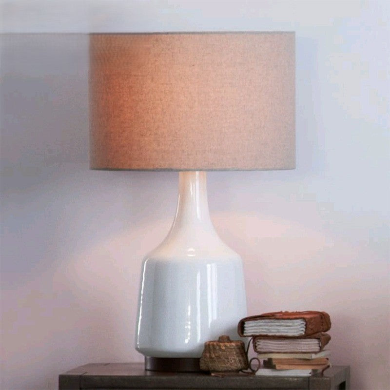 Yeusorn Vase Body Table Lamp