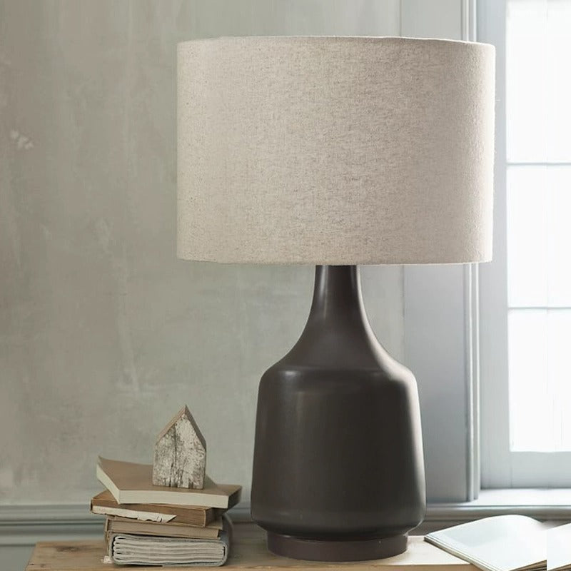 Yeusorn Vase Body Table Lamp