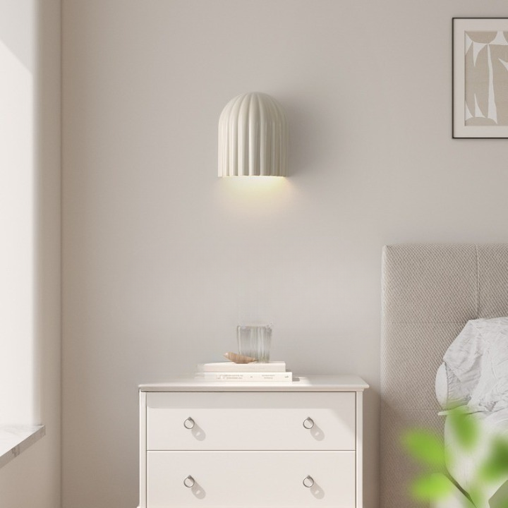Jonsja Coloured Grooves Wall Lamp