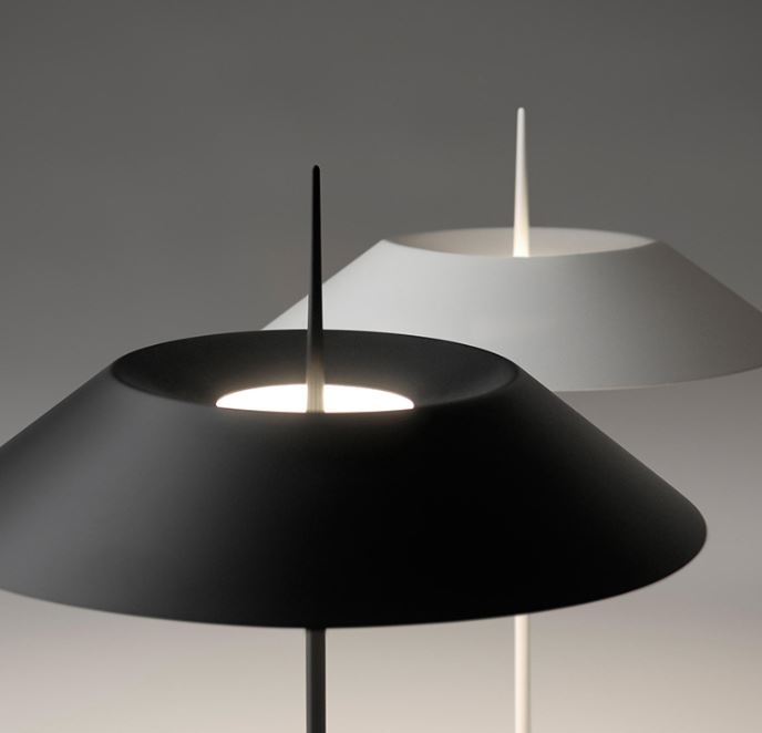 Tonasha Modern Simplistic Table Lamp