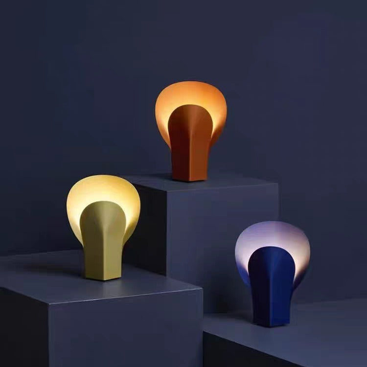 Solira Petal Glow Table Lamp
