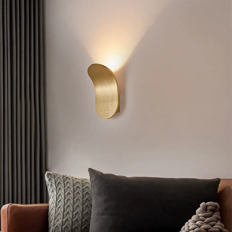 Maidura Post Modern Pea Shape Wall Lamp