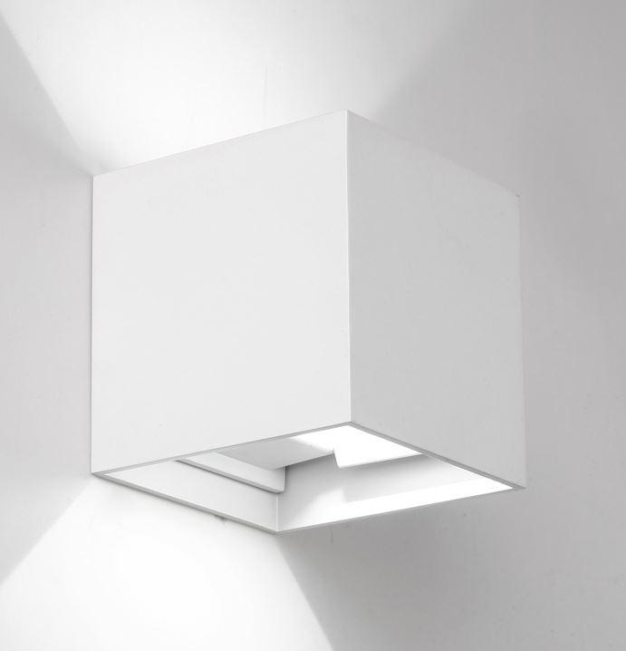 Cubanoe Square Cube Outdoor Wall Lamp