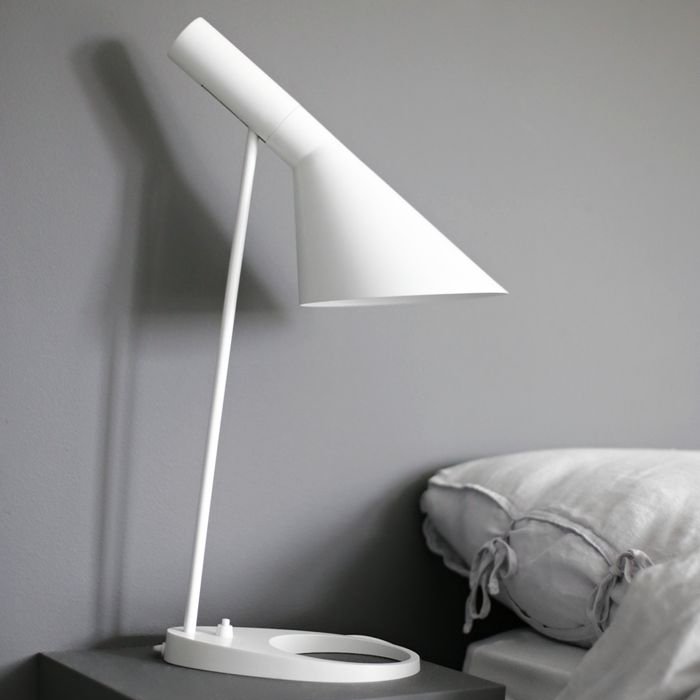 Dagfinn Nordic Contemporary Table Lamp