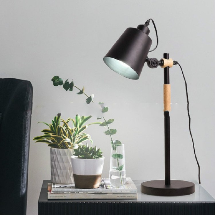 Erland Wood Art Reading Desk Lamp