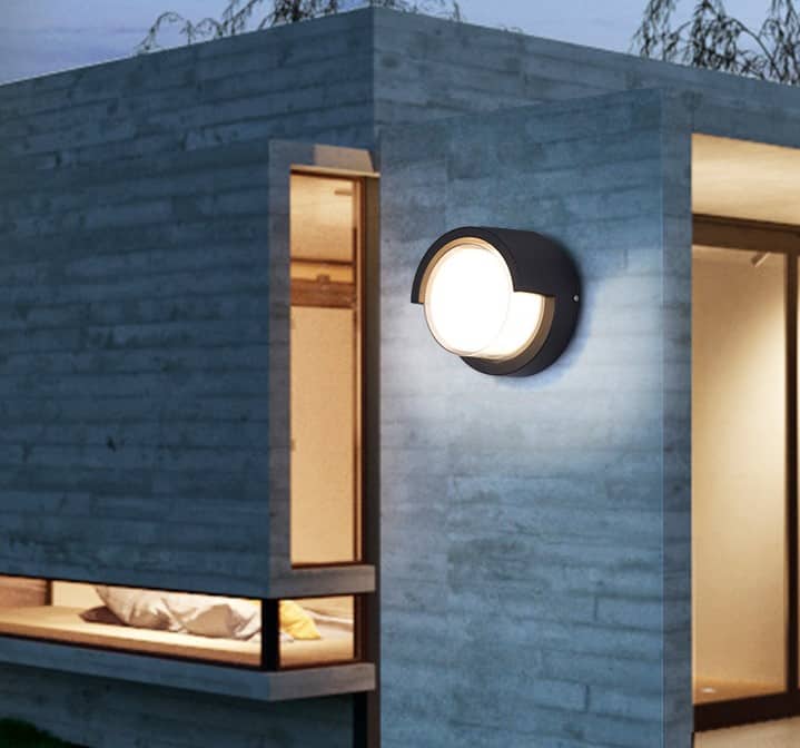 Genaru Outdoor Wall Lamp