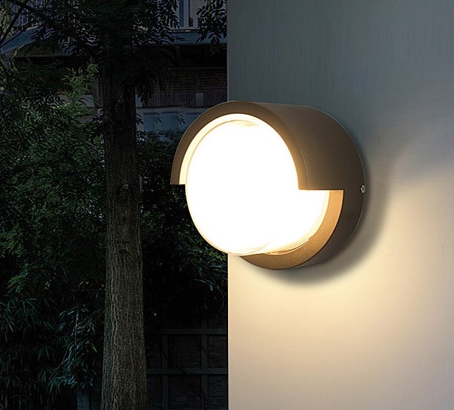 Genaru Outdoor Wall Lamp