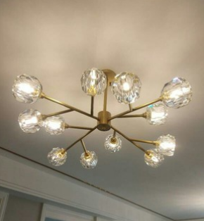 Hendrika Luxury Elegant Glossy Crystal Chandelier Light