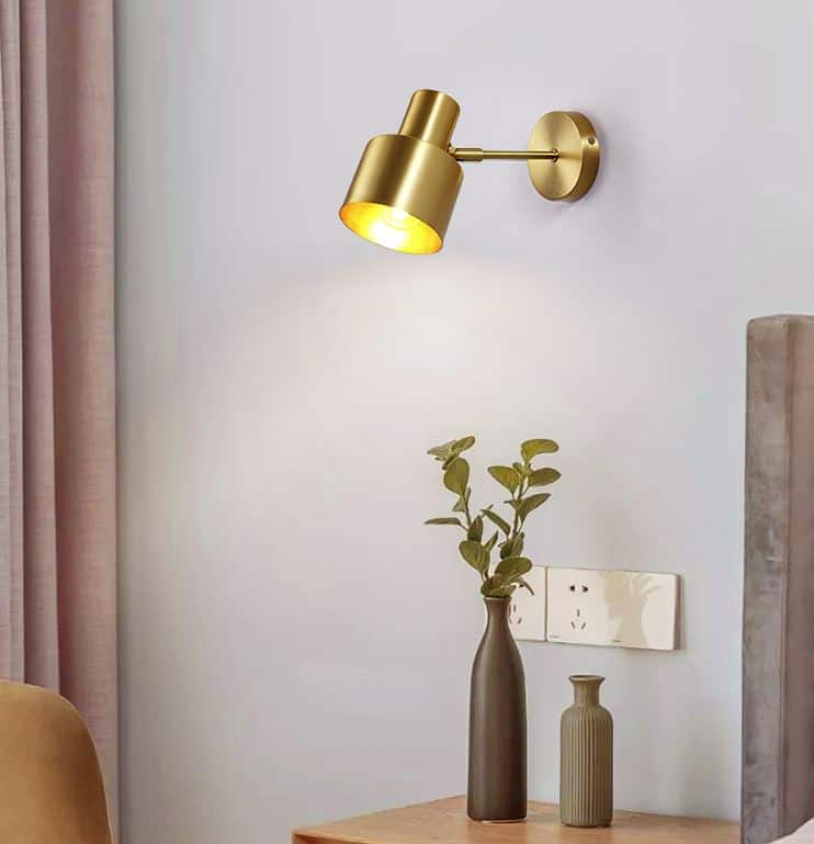 Huldana Brass Wall Lamp