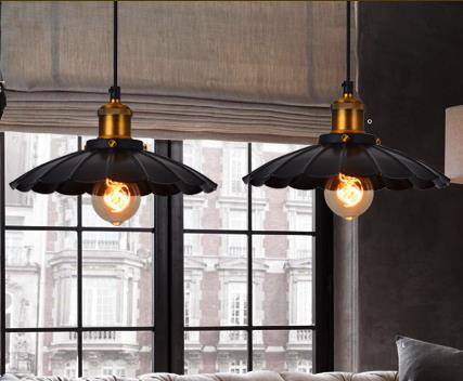 OLAV Black Swan Ballerina Lamp