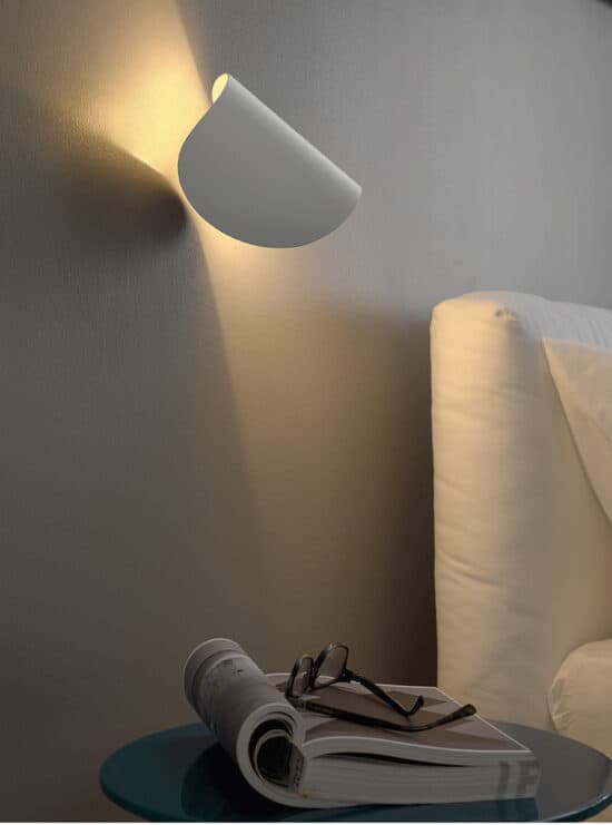 Oysteu Modern Minimalist Shell Wall Lamp