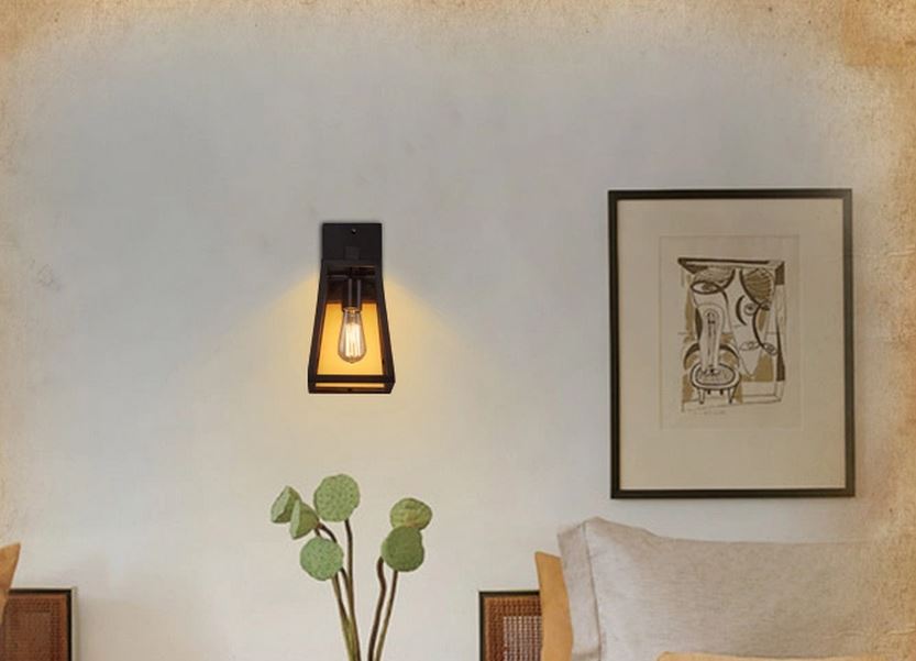 Gjord Pandora Trapezium Wall Light