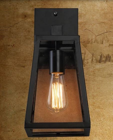 Gjord Pandora Trapezium Wall Light