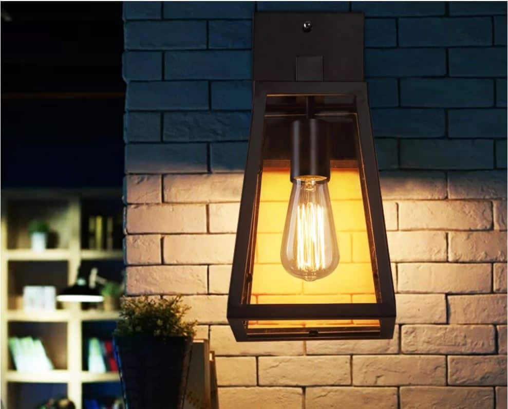 Gjord Pandora Trapezium Wall Light