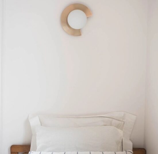 Glensooka Chipped Record Brass Wall Lamp