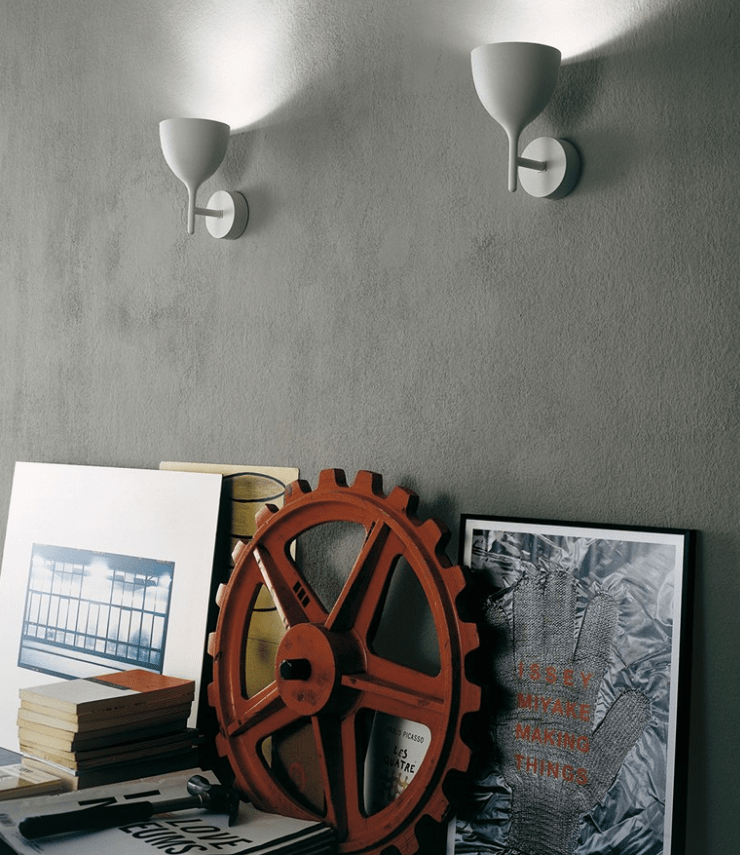 BODIL Single Tulip Wall Lamp