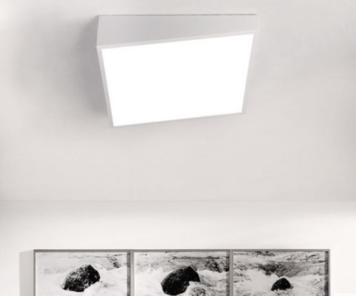 RUBEN Squarely Inclined Ceiling Lamp
