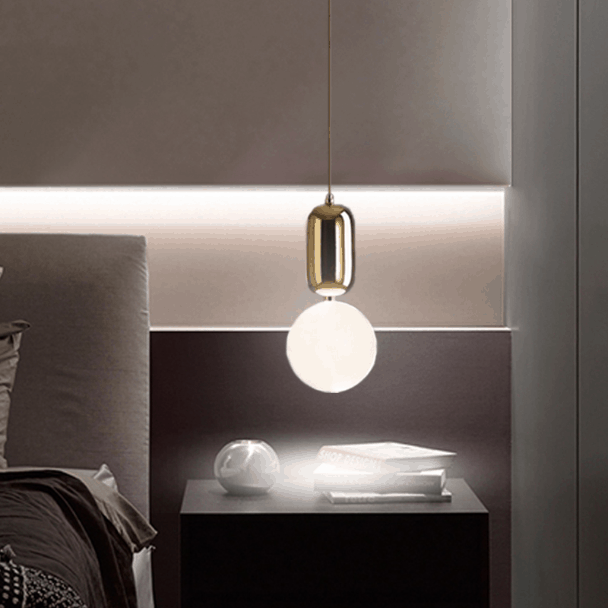 Tiguano Class Globe Pendant Lamp