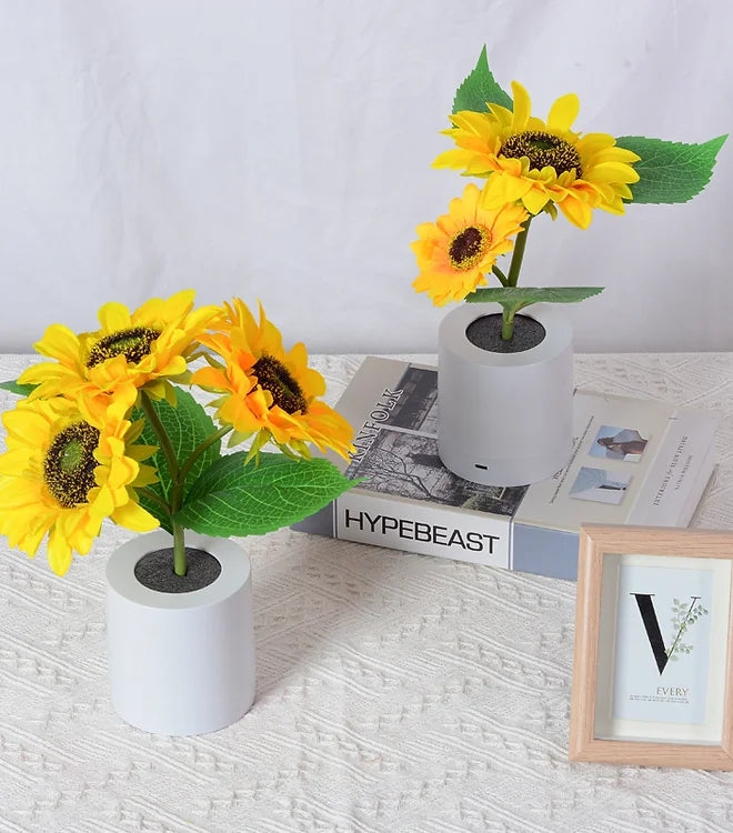 LED Sunflower Bedside Table Lamp