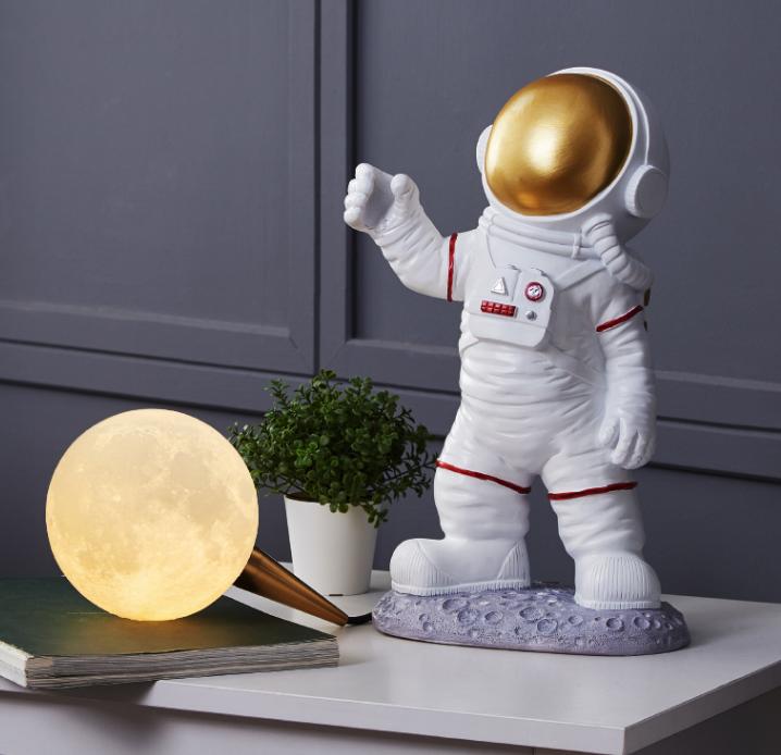 LED Resin Astronaut Creative Table Lamp